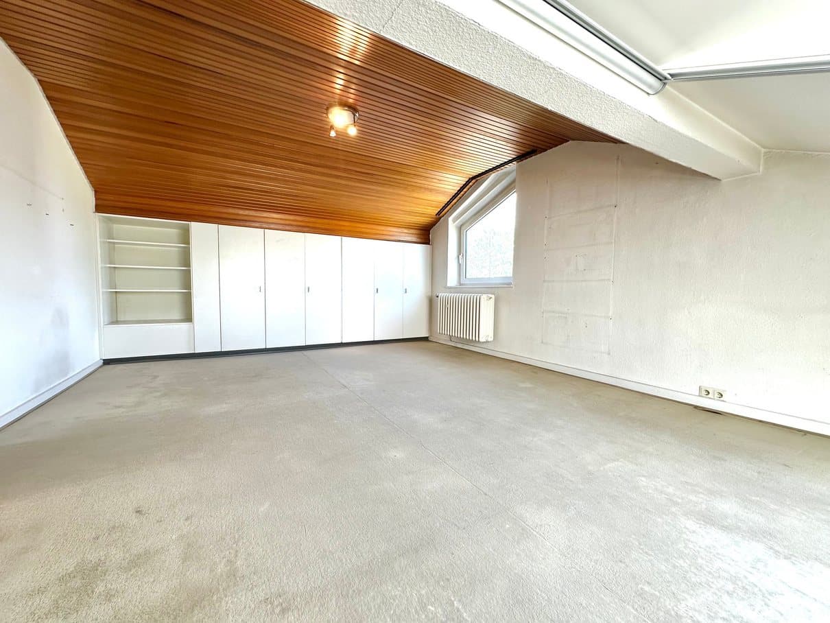 Drittes Zimmer im Dachgeschoss